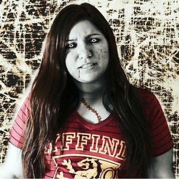 Harry Potter Gryffindor Short Sleeve Tee XL - Picture 4 of 4